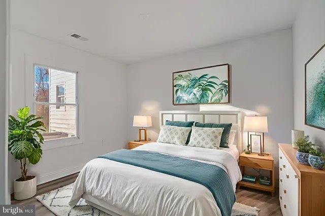 $990,900 | 4816 Edwards Street, Alexandria, VA 22312