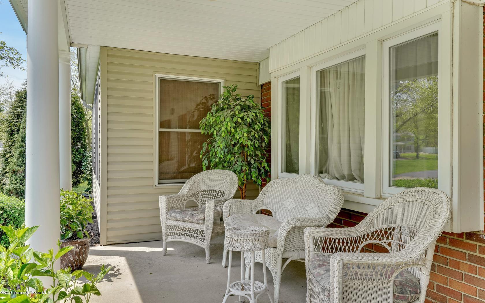 20 Collingwood Road Marlboro, NJ 07746 - Photo 11 of 57 11-photo-web-1680x1050-289820