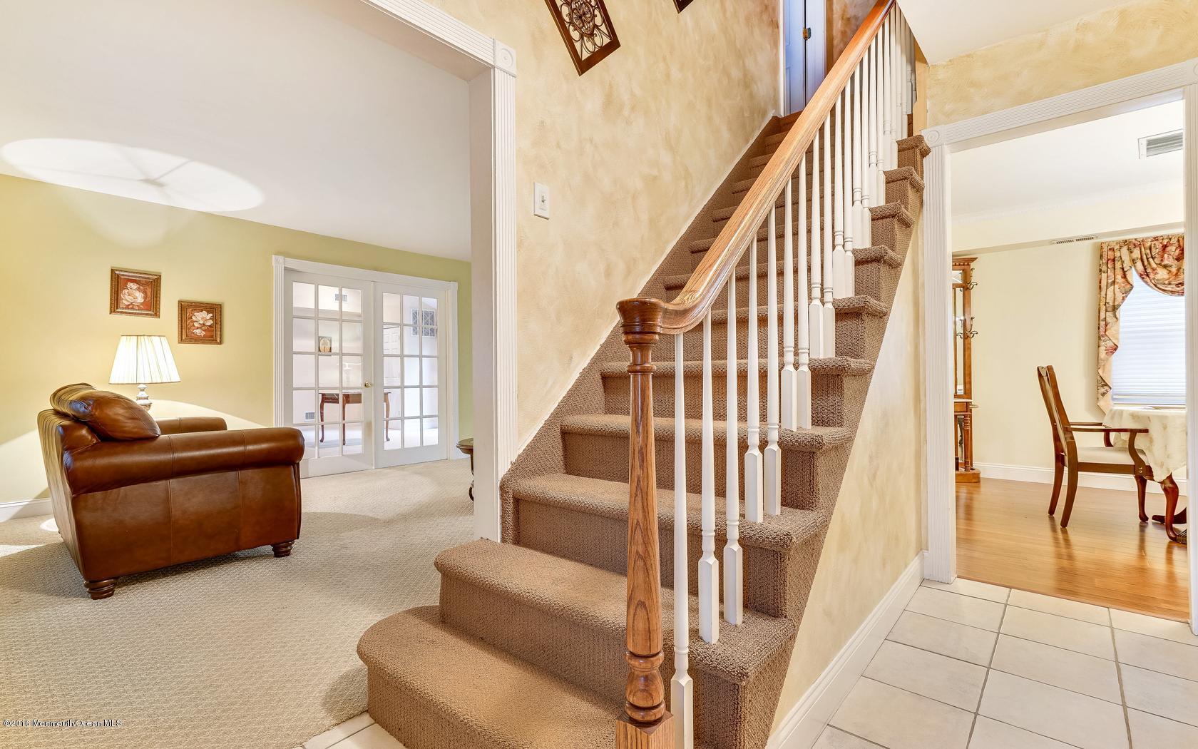 20 Collingwood Road Marlboro, NJ 07746 - Photo 13 of 57 13-photo-web-1680x1050-263512