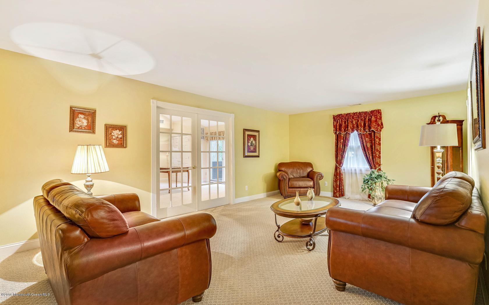 20 Collingwood Road Marlboro, NJ 07746 - Photo 16 of 57 16-photo-web-1680x1050-190705