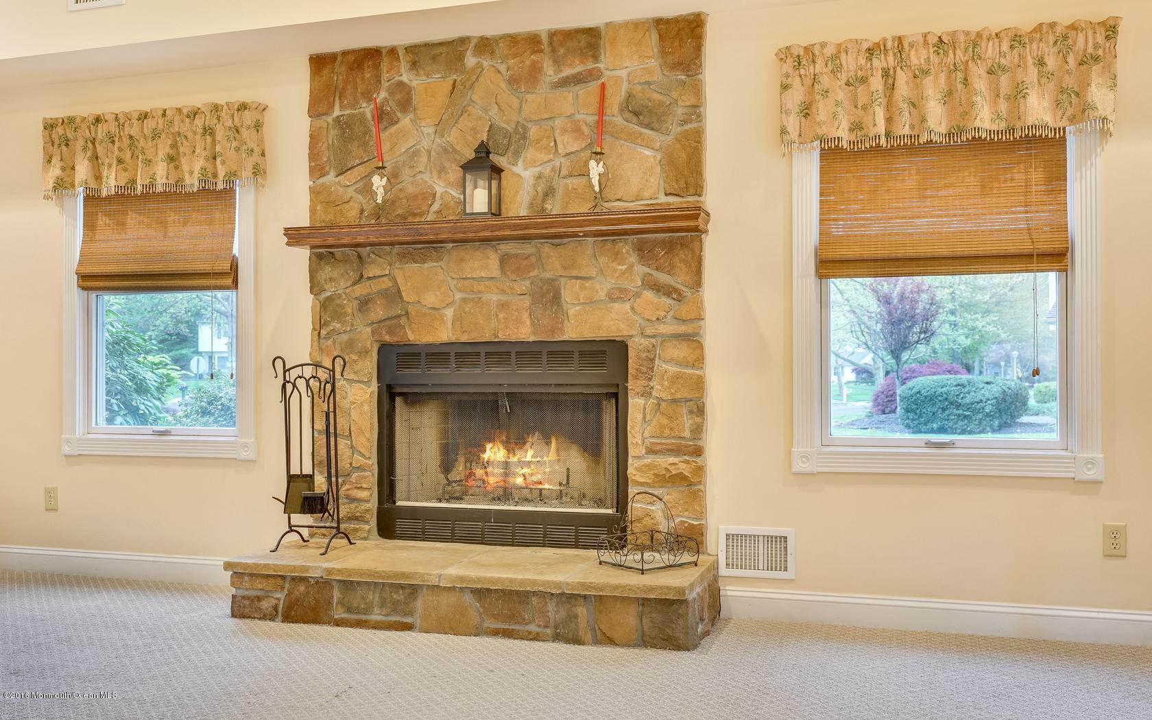 20 Collingwood Road Marlboro, NJ 07746 - Photo 22 of 57 22-photo-web-1680x1050-280275