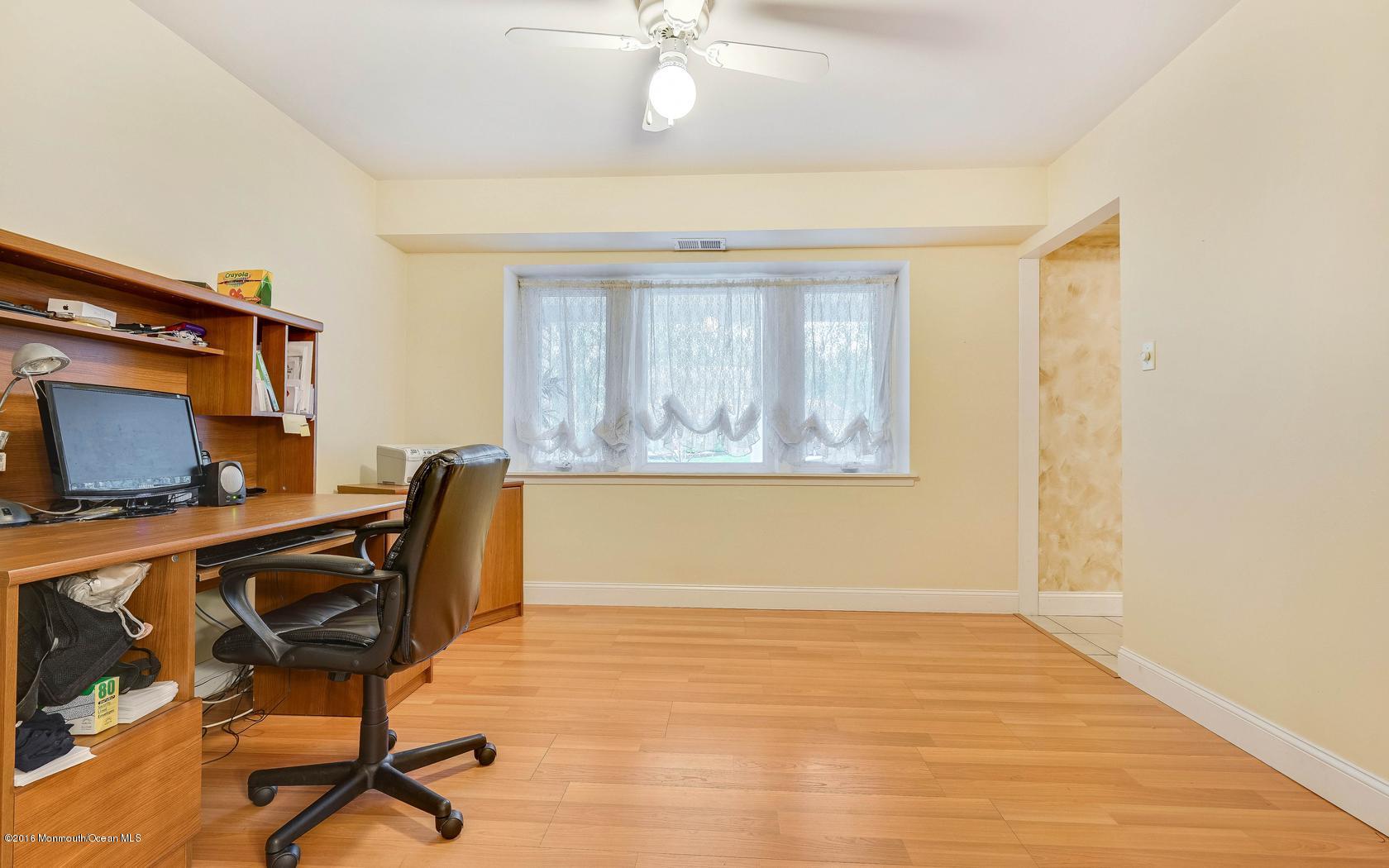 20 Collingwood Road Marlboro, NJ 07746 - Photo 28 of 57 28-photo-web-1680x1050-148628