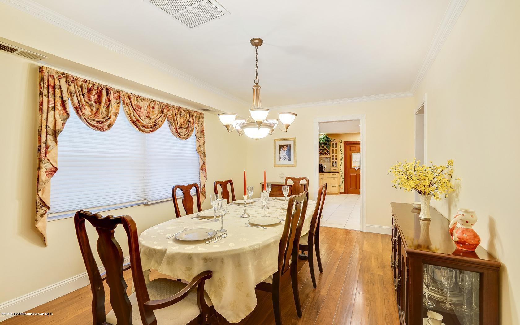 20 Collingwood Road Marlboro, NJ 07746 - Photo 31 of 57 31-photo-web-1680x1050-192882