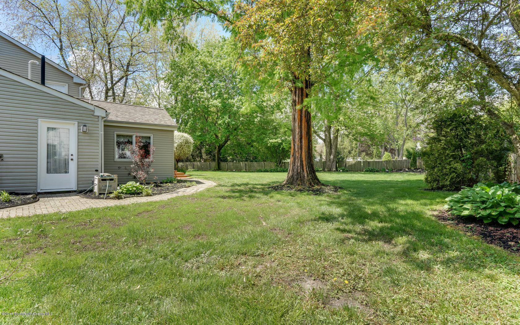 20 Collingwood Road Marlboro, NJ 07746 - Photo 51 of 57 51-photo-web-1680x1050-568980