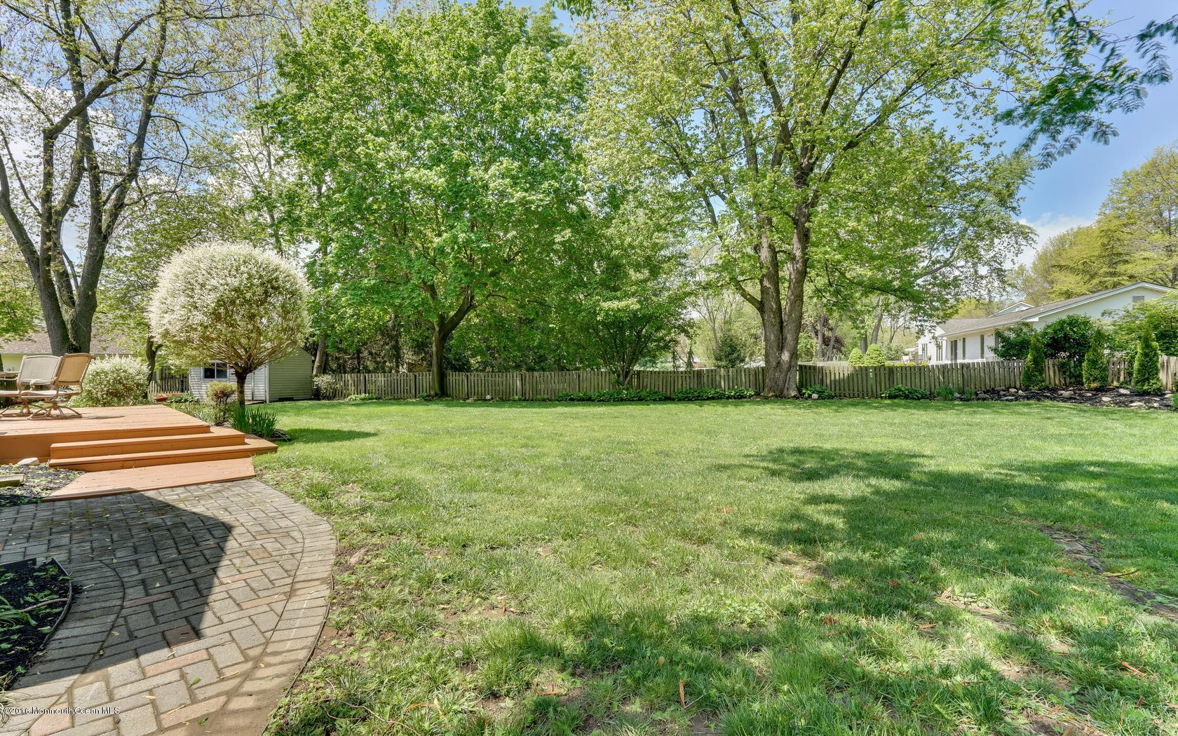 20 Collingwood Road Marlboro, NJ 07746 - Photo 52 of 57 52-photo-web-1680x1050-581130