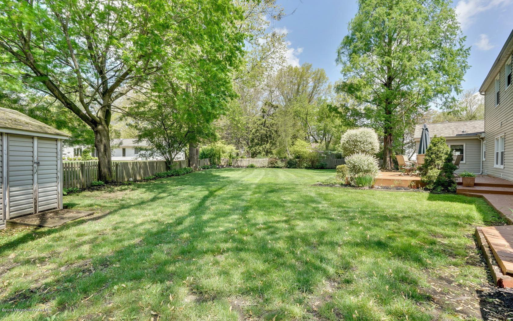 20 Collingwood Road Marlboro, NJ 07746 - Photo 54 of 57 54-photo-web-1680x1050-540856