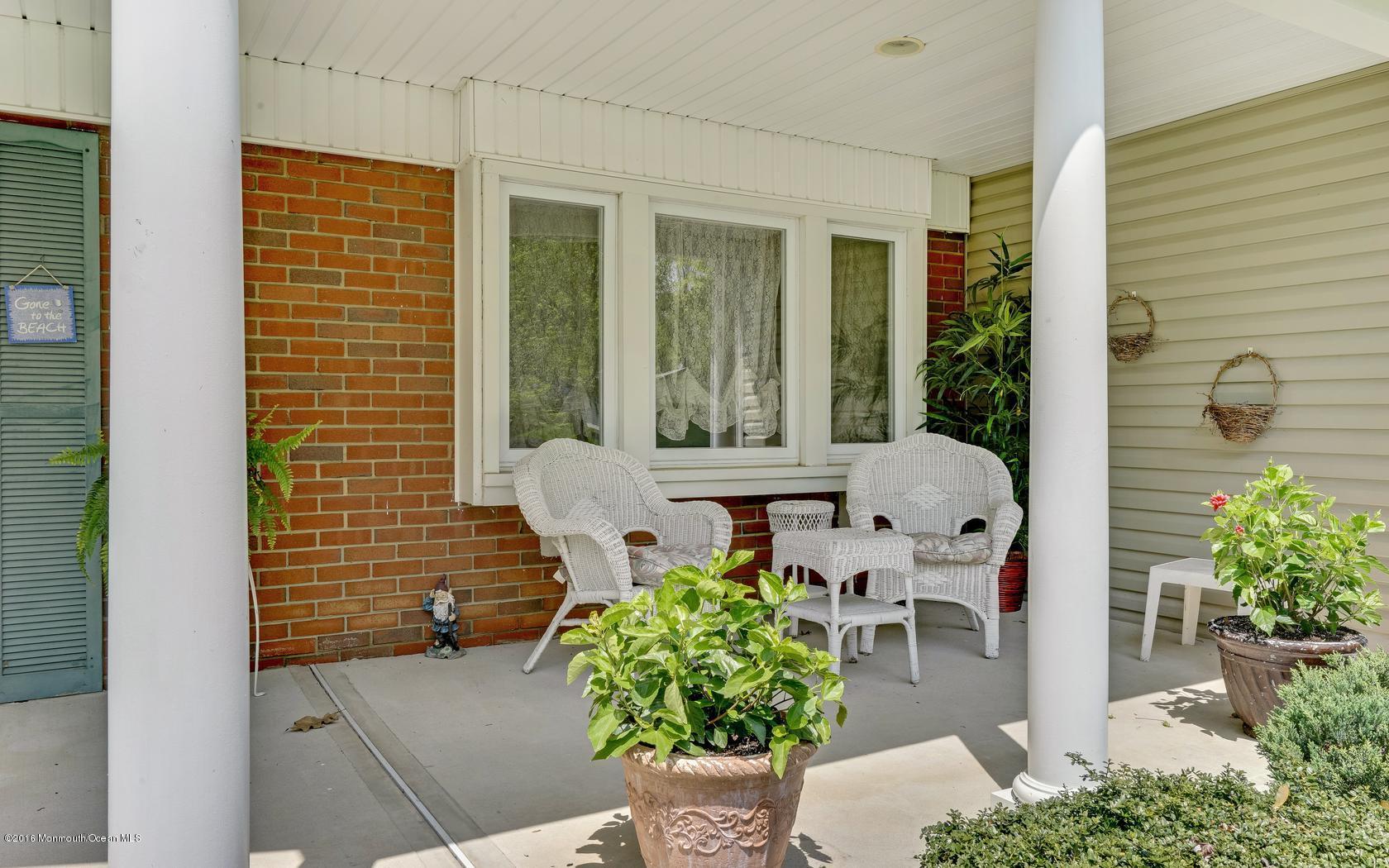 20 Collingwood Road Marlboro, NJ 07746 - Photo 10 of 57 10-photo-web-1680x1050-267885