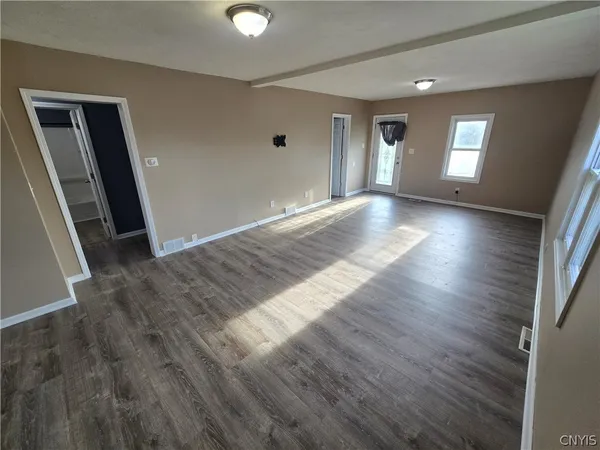 $1,700 | 2802 Lemoyne Avenue, Unit 1, Salina, NY 13211