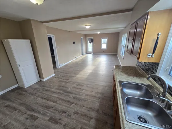 $1,700 | 2802 Lemoyne Avenue, Unit 1, Salina, NY 13211
