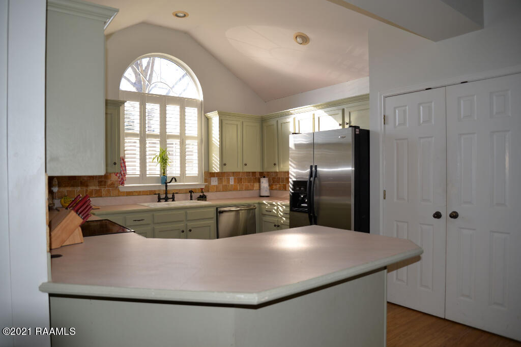 403 Rue Canard Youngsville, LA 70592 - Photo 6 of 16 Gallery Image 6