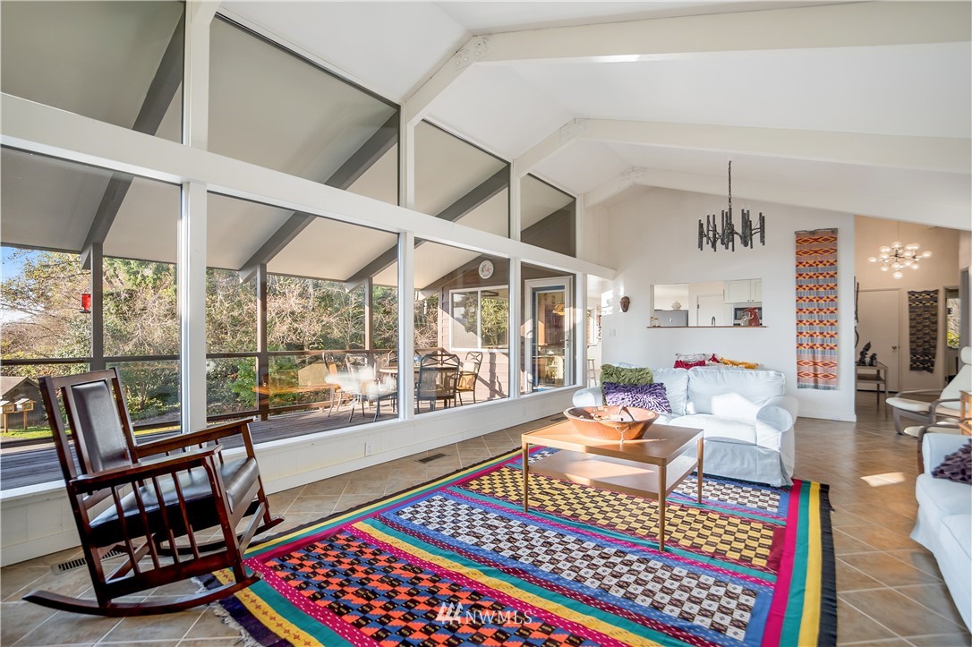 731 Woodmont Beach Road South Des Moines, WA 98198 - Photo 6 of 40 a outdoor space with lots of tables and chairs