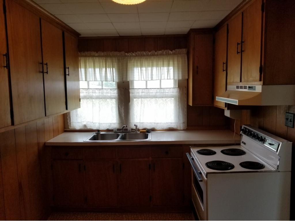 675 Fordtown Road Fall Branch, TN 37656 - Photo 10 of 12 Photo 10