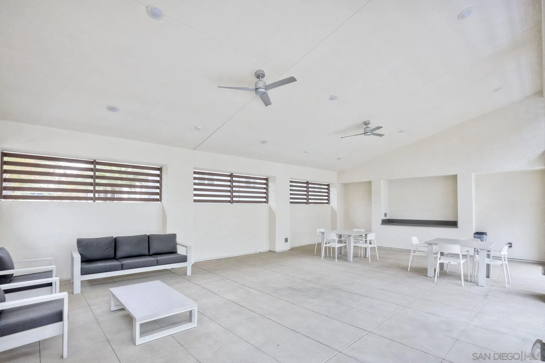 2040 Bravo Loop, Unit 4 Chula Vista, CA 91915 - Photo 20 of 25