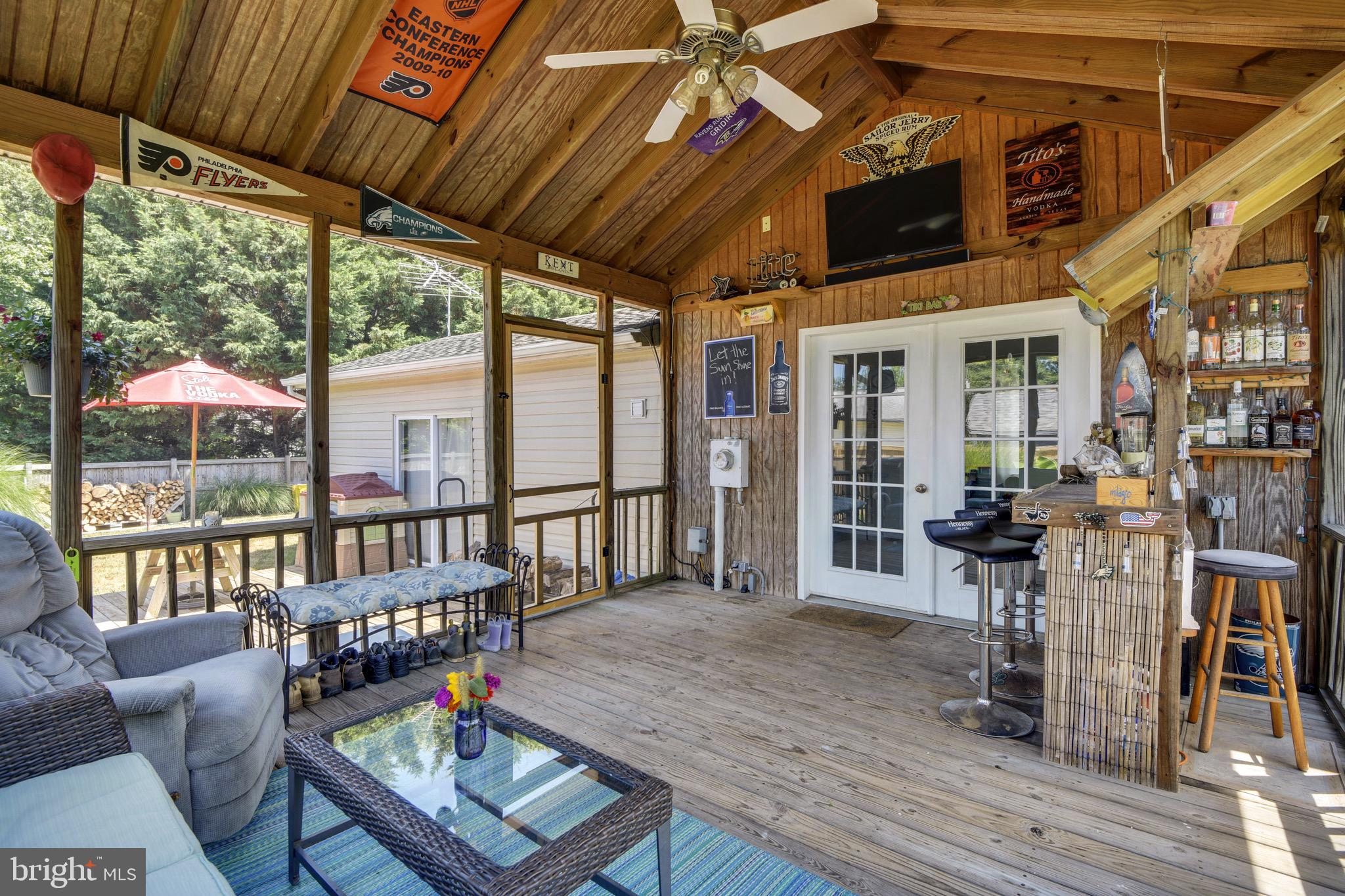 1354 Calvert Road Chester, MD 21619 - Photo 17 of 47 Freshly Re-Screened Porch!