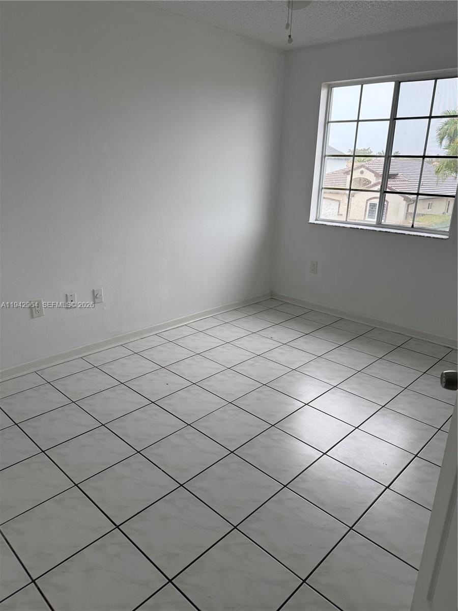 15870 Southwest 85th Lane Miami, FL 33193 - Photo 14 of 18 a view of room and window
