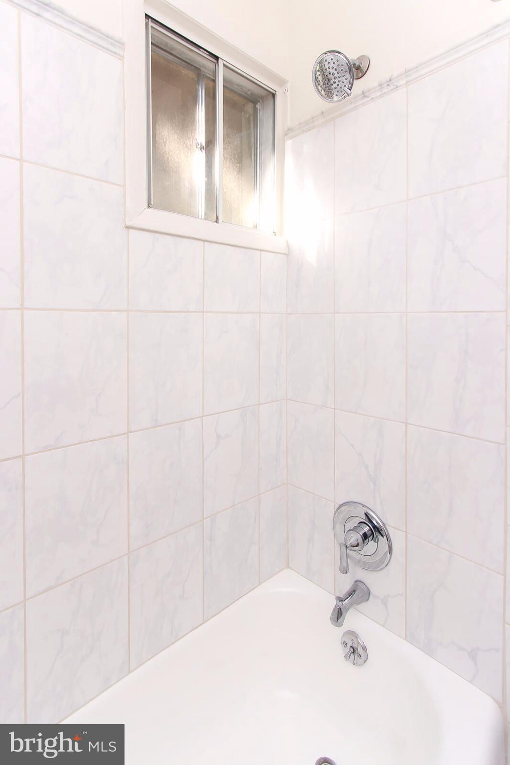 8907 Snow Acres Drive Laurel, MD 20708 - Photo 22 of 29 Bath
