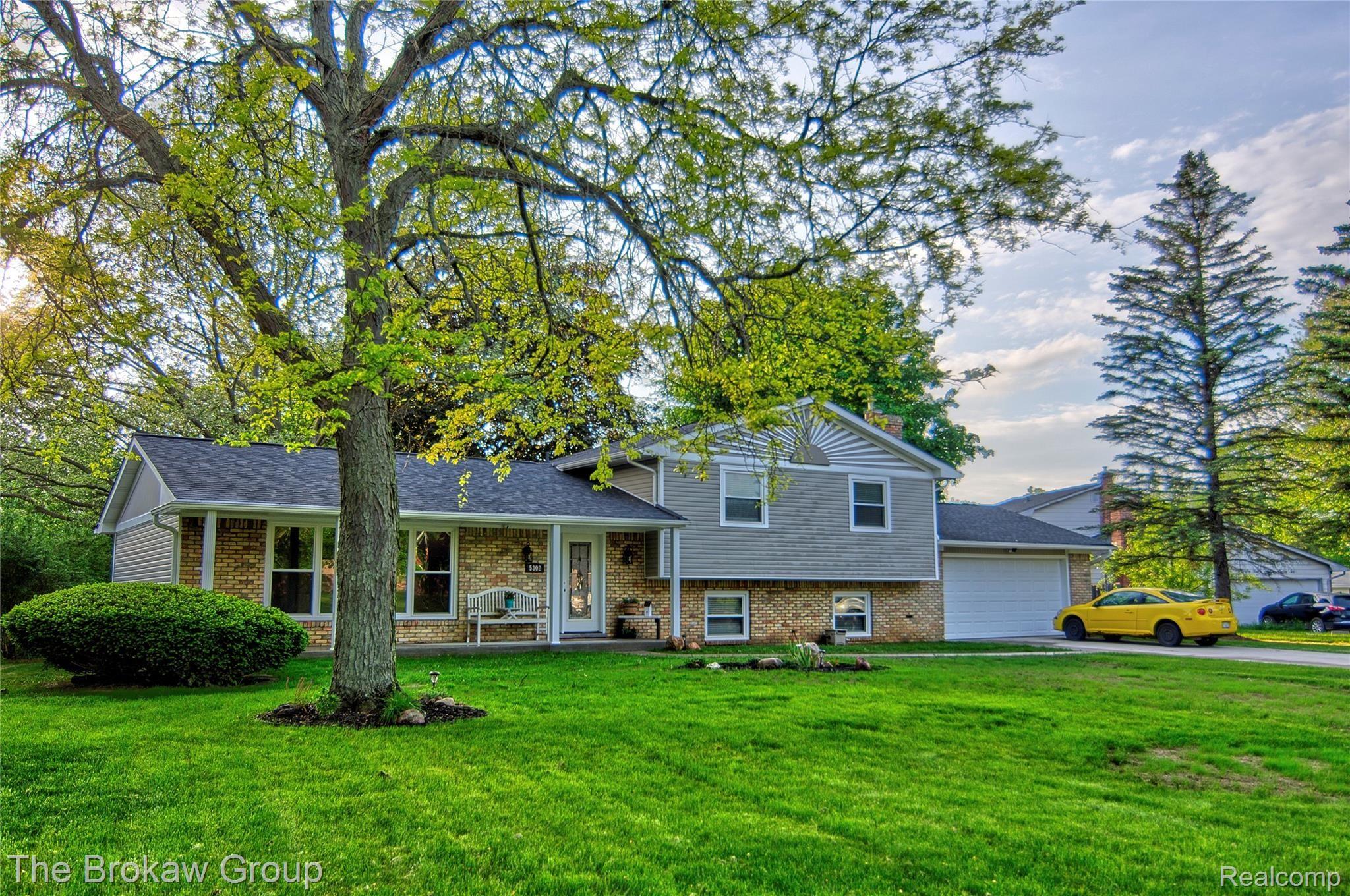 5302 North Georgetown Road Grand Blanc, MI 48439 - Photo 1 of 56 _DSC0016_7_8.jpg