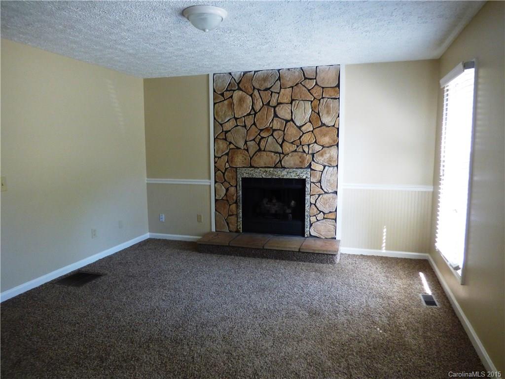 7015 Ridge Lane Road Charlotte, NC 28262 - Photo 3 of 23 Gallery Image 3