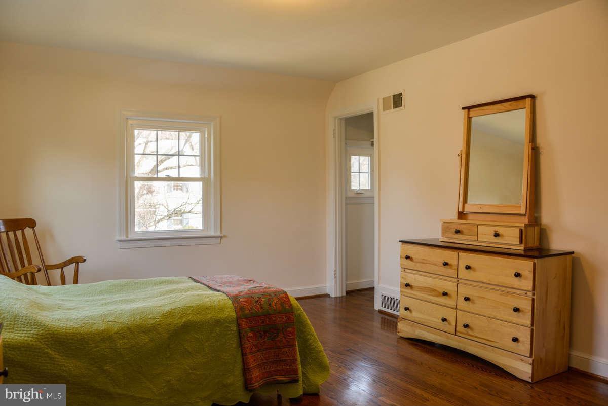 5112 Allan Road Bethesda, MD 20816 - Photo 14 of 27 Bedroom (Master)