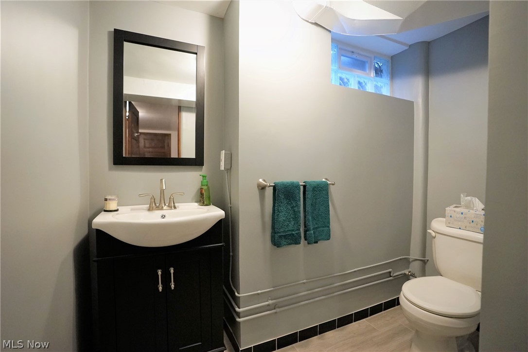 15915 Chadbourne Road Cleveland, OH 44120 - Photo 33 of 35