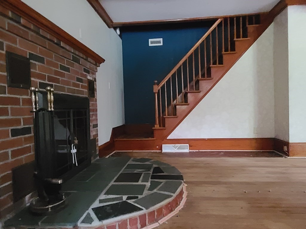 190 Millville Road Mendon, MA 01756 - Photo 3 of 27 Gallery Image 3