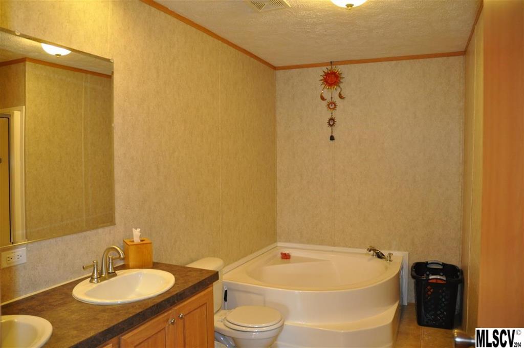 2335 Liberty Church Road Hickory, NC 28601 - Photo 8 of 25 Gallery Image 8