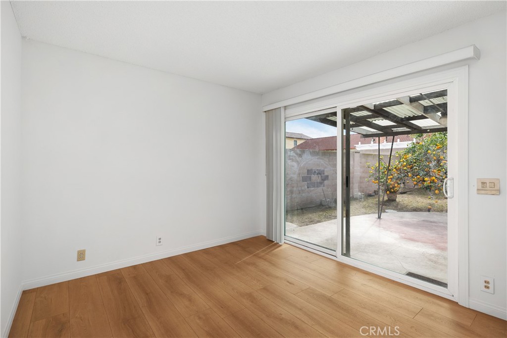 10276 Falcon Avenue Fountain Valley, CA 92708 - Photo 7 of 33