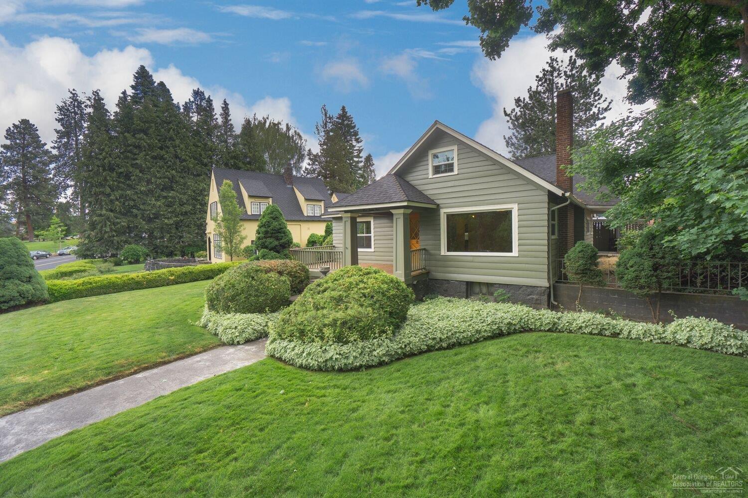 924 Northwest Riverside Boulevard Bend, OR 97703 - Photo 2 of 17 Additional Photo
