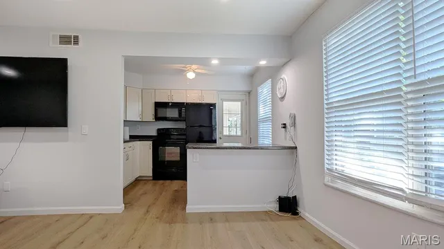 $114,900 | 1669 Mayenne Court, Unit B, St. Louis, MO 63125