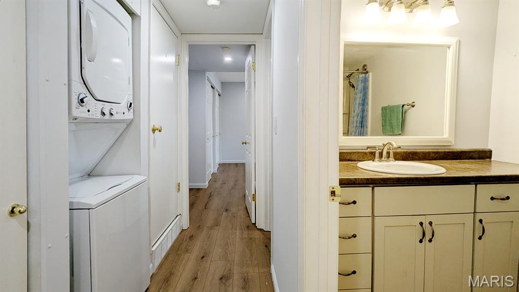 1669 Mayenne Court, Unit B St. Louis, MO 63125 - Photo 27 of 32