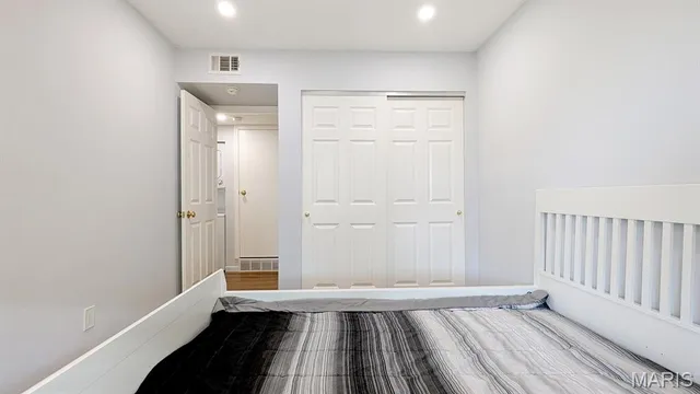 $114,900 | 1669 Mayenne Court, Unit B, St. Louis, MO 63125