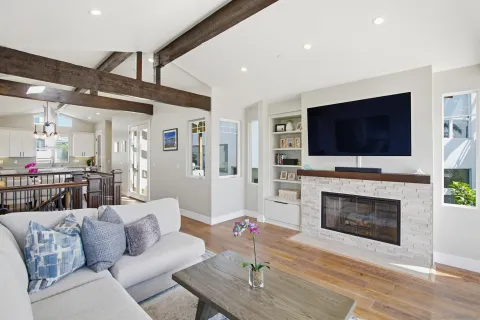 $3,125,000 | 2111 Edinburg Avenue, Cardiff-by-the-Sea, CA 92007