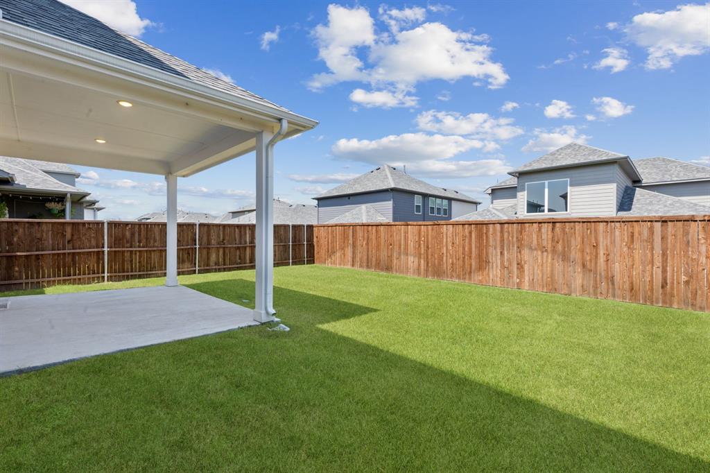 725 Rusty Spurs Place Weston, TX 75009 - Photo 19 of 40