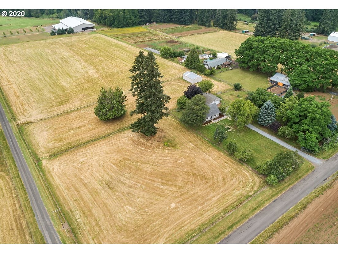 18045 South Strowbridge Road Oregon City, OR 97045 - Photo 4 of 29