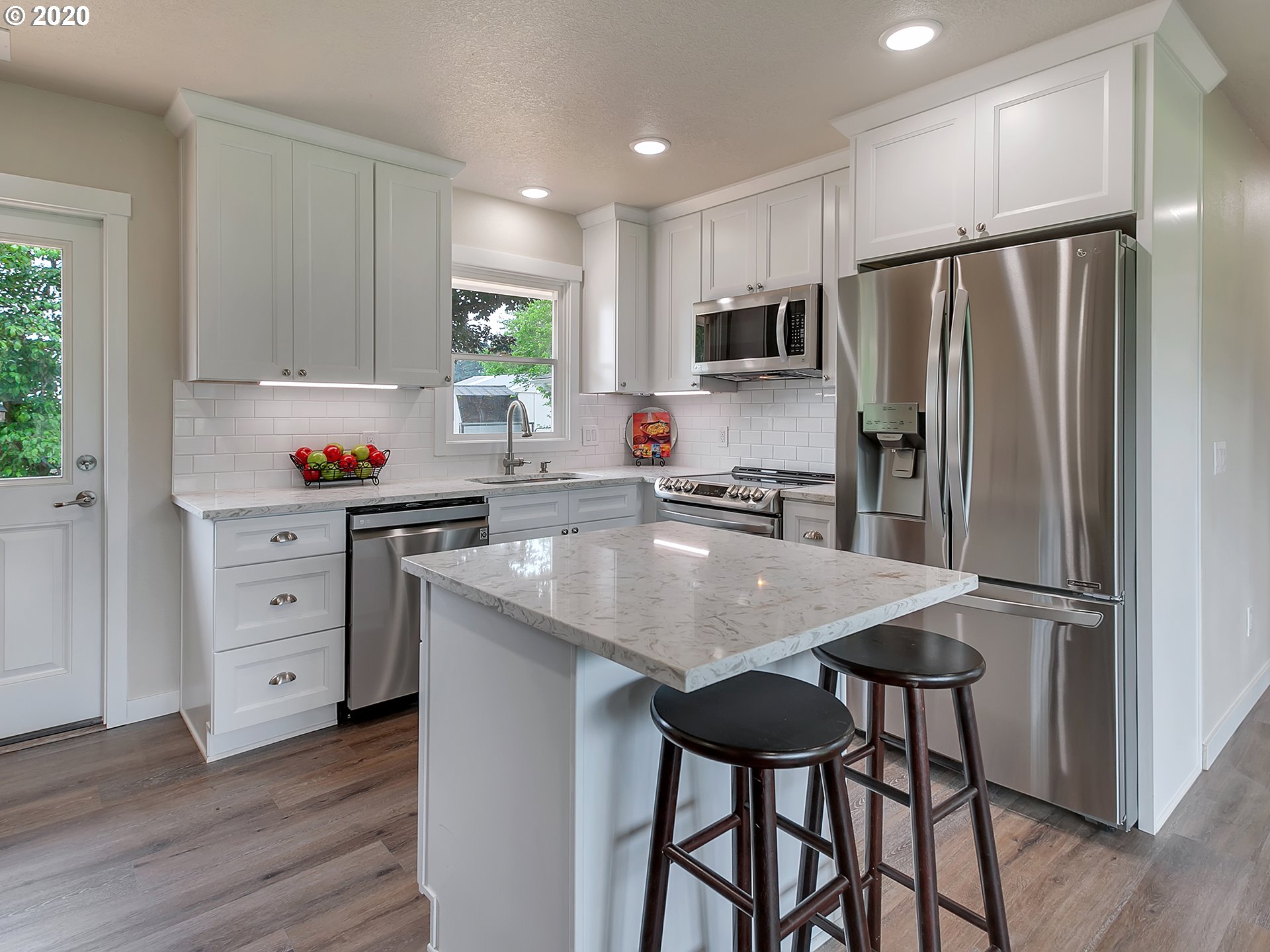 18045 South Strowbridge Road Oregon City, OR 97045 - Photo 8 of 29
