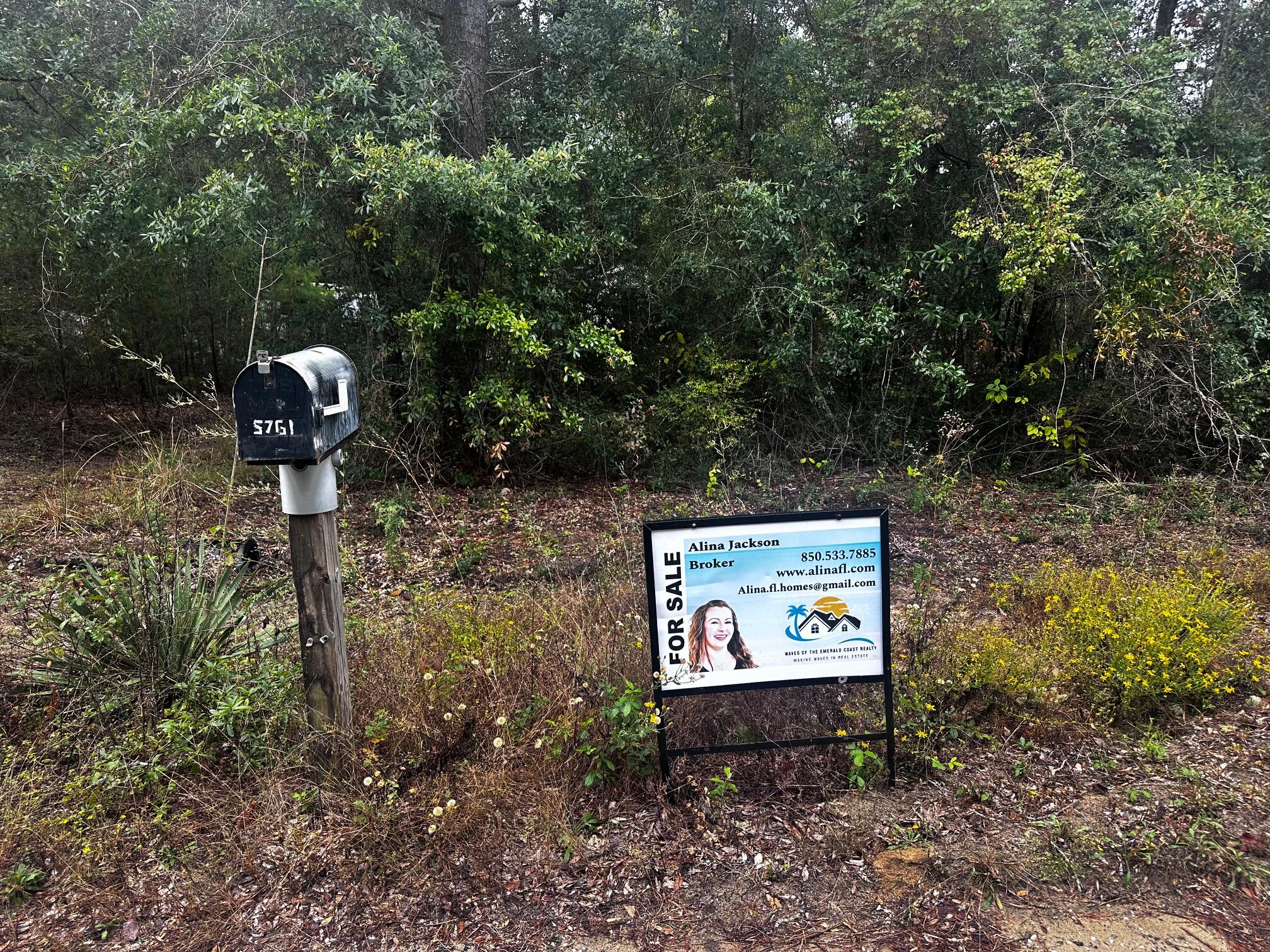 5761 Highland Hills Road Crestview, FL 32539 - Photo 5 of 9 IMG_7227