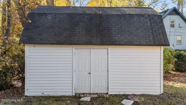 $304,900 | 1402 Cherry Lane Northwest, Wilson, NC 27896