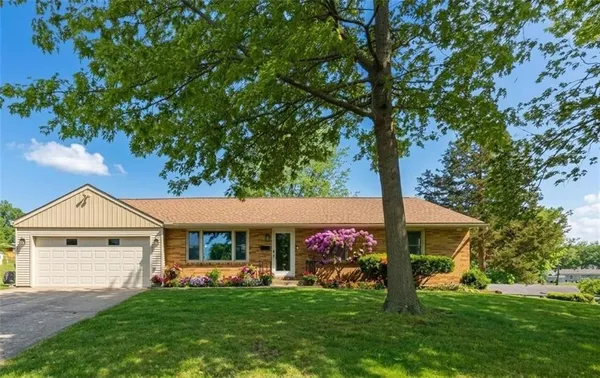 $350,000 | 109 Northwest 64th Terrace, Gladstone, MO 64118