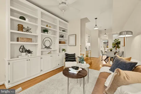 $695,000 | 909 8th Street Northeast, Washington, DC 20002