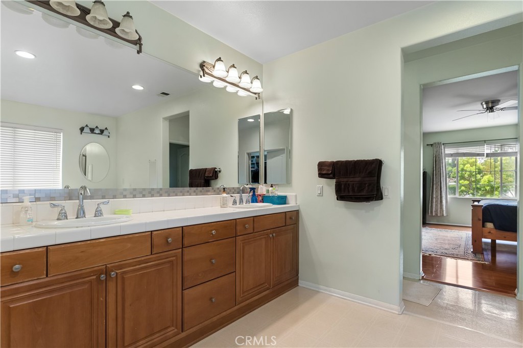 1285 Fairbury Lane Anaheim, CA 92807 - Photo 23 of 33