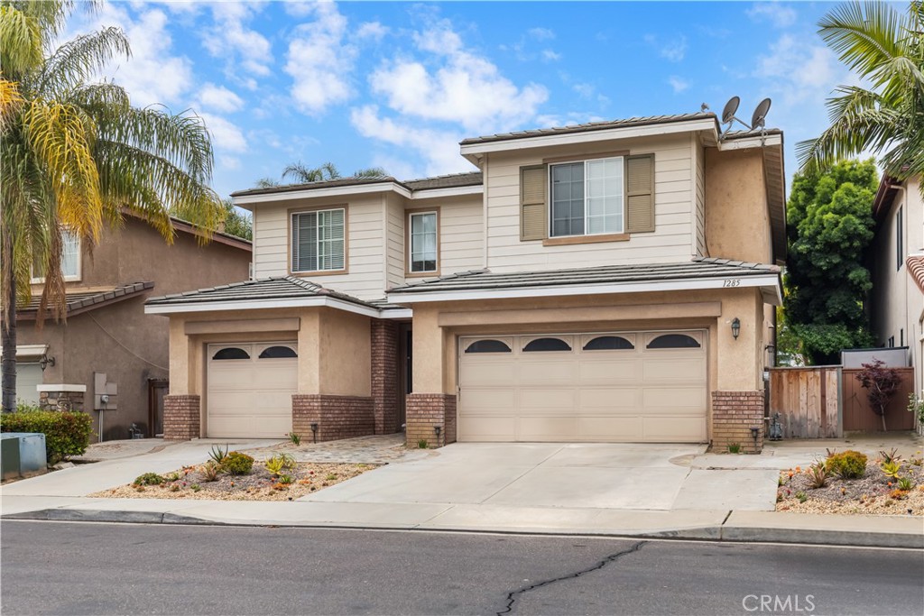 1285 Fairbury Lane Anaheim, CA 92807 - Photo 4 of 33