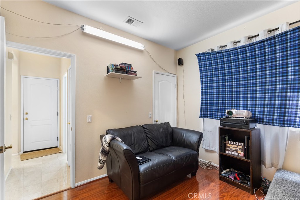 1285 Fairbury Lane Anaheim, CA 92807 - Photo 8 of 33