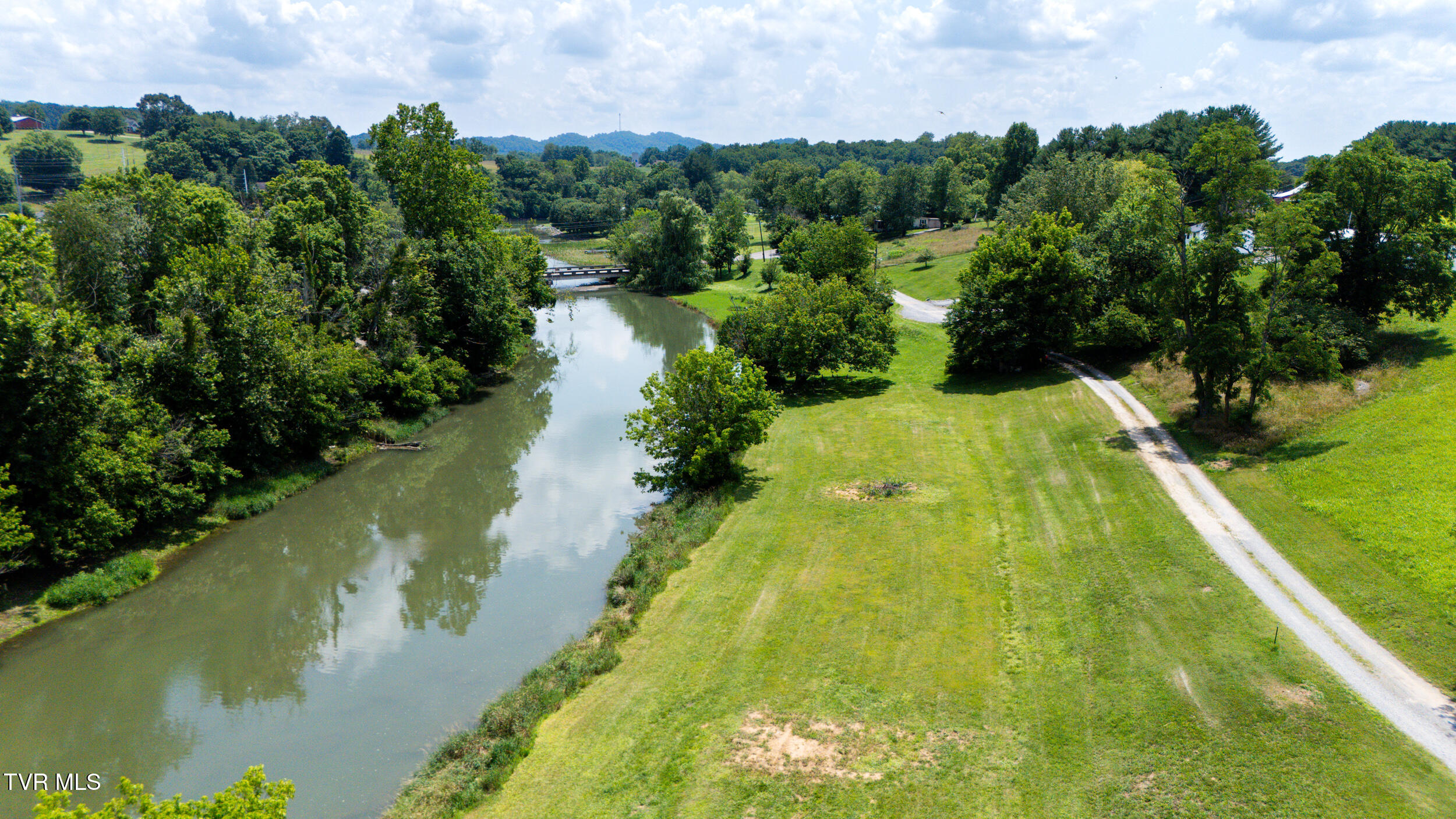 208 Buffalo Road Bluff City, TN 37618 - Photo 79 of 90 095
