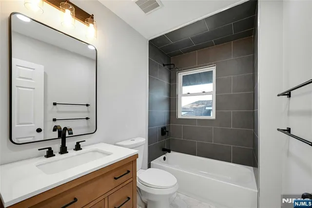 $679,000 | 25 Marinus Street, Rochelle Park, NJ 07662