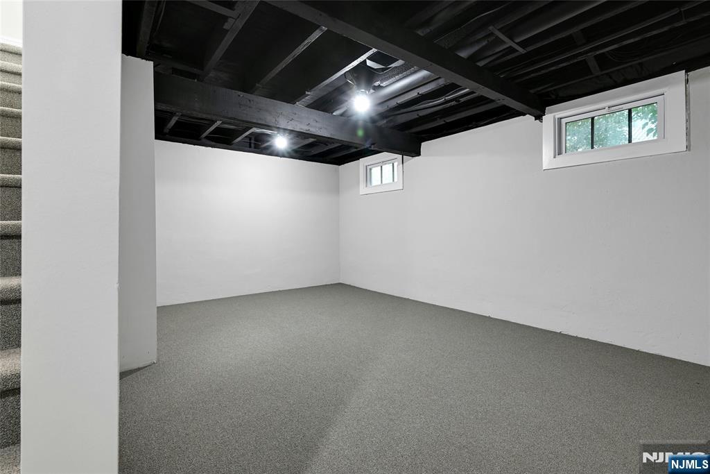 25 Marinus Street Rochelle Park, NJ 07662 - Photo 14 of 15