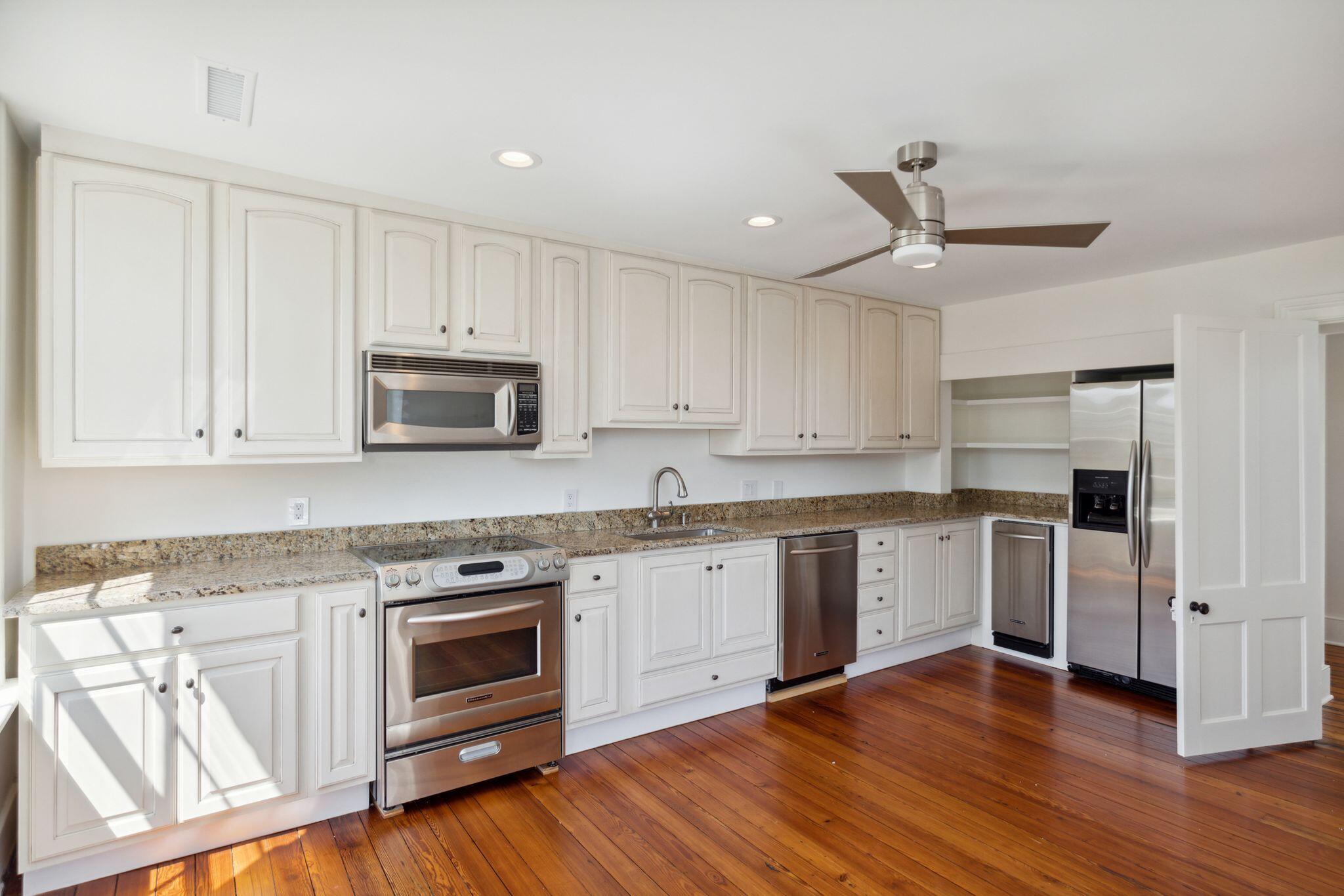 45 Hasell Street, Unit 1 Charleston, SC 29401 - Photo 13 of 41 45HasellSt-KeenEyeMarketing-012