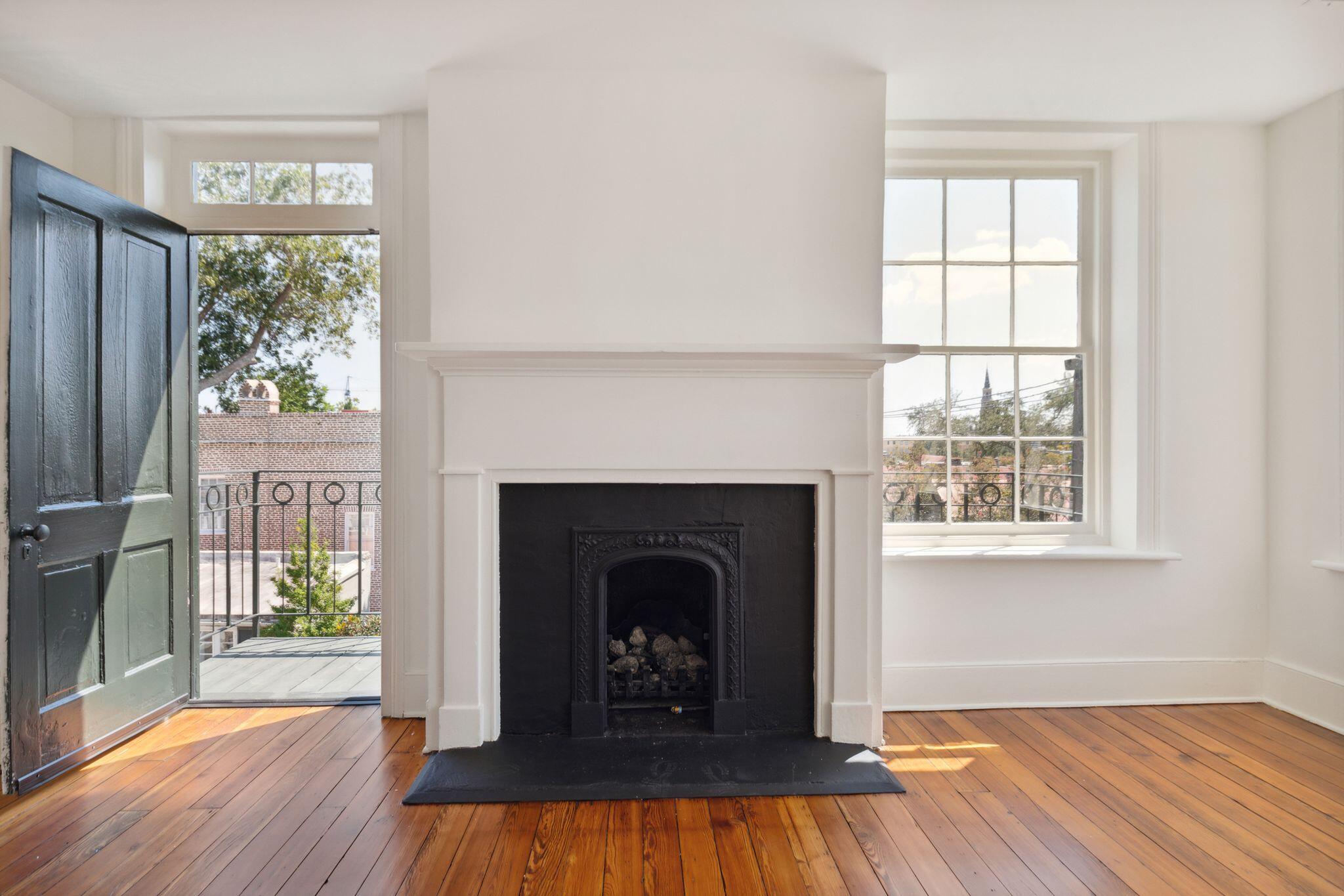 45 Hasell Street, Unit 1 Charleston, SC 29401 - Photo 16 of 41 45HasellSt-KeenEyeMarketing-015