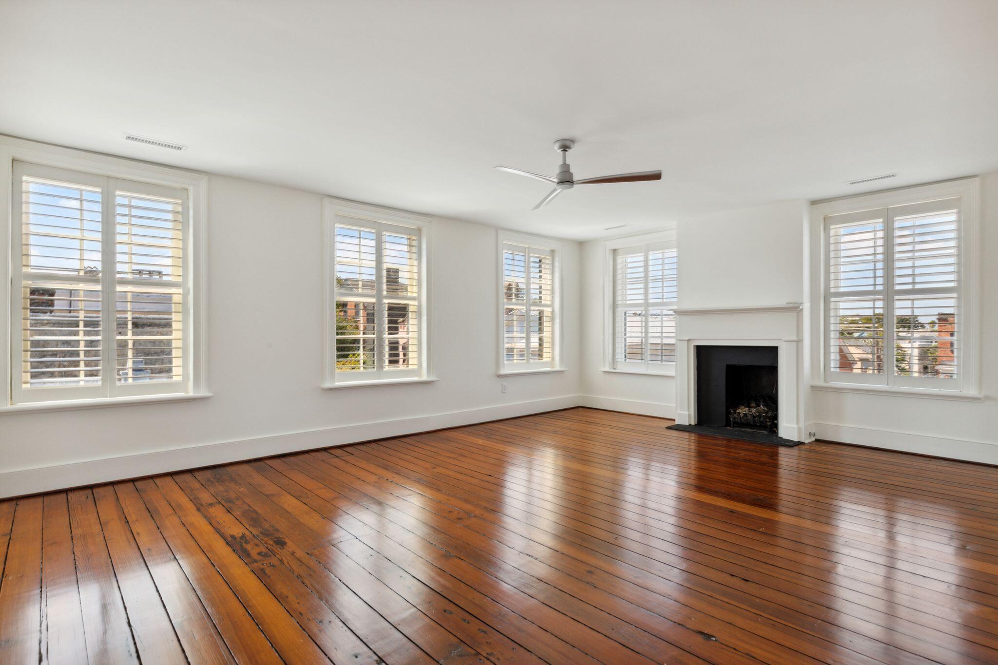 45 Hasell Street, Unit 1 Charleston, SC 29401 - Photo 21 of 41 45HasellSt-KeenEyeMarketing-019