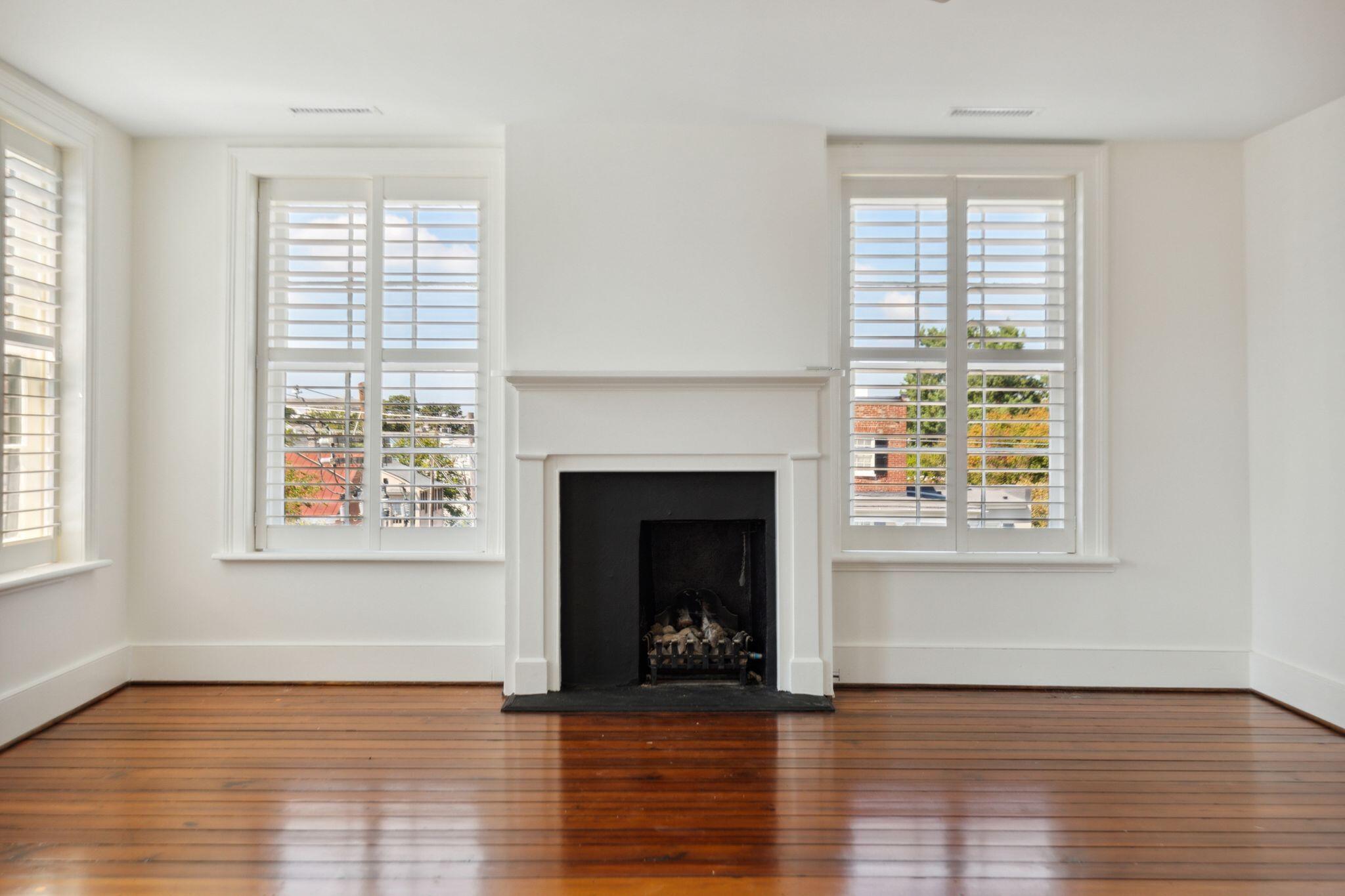 45 Hasell Street, Unit 1 Charleston, SC 29401 - Photo 22 of 41 45HasellSt-KeenEyeMarketing-020