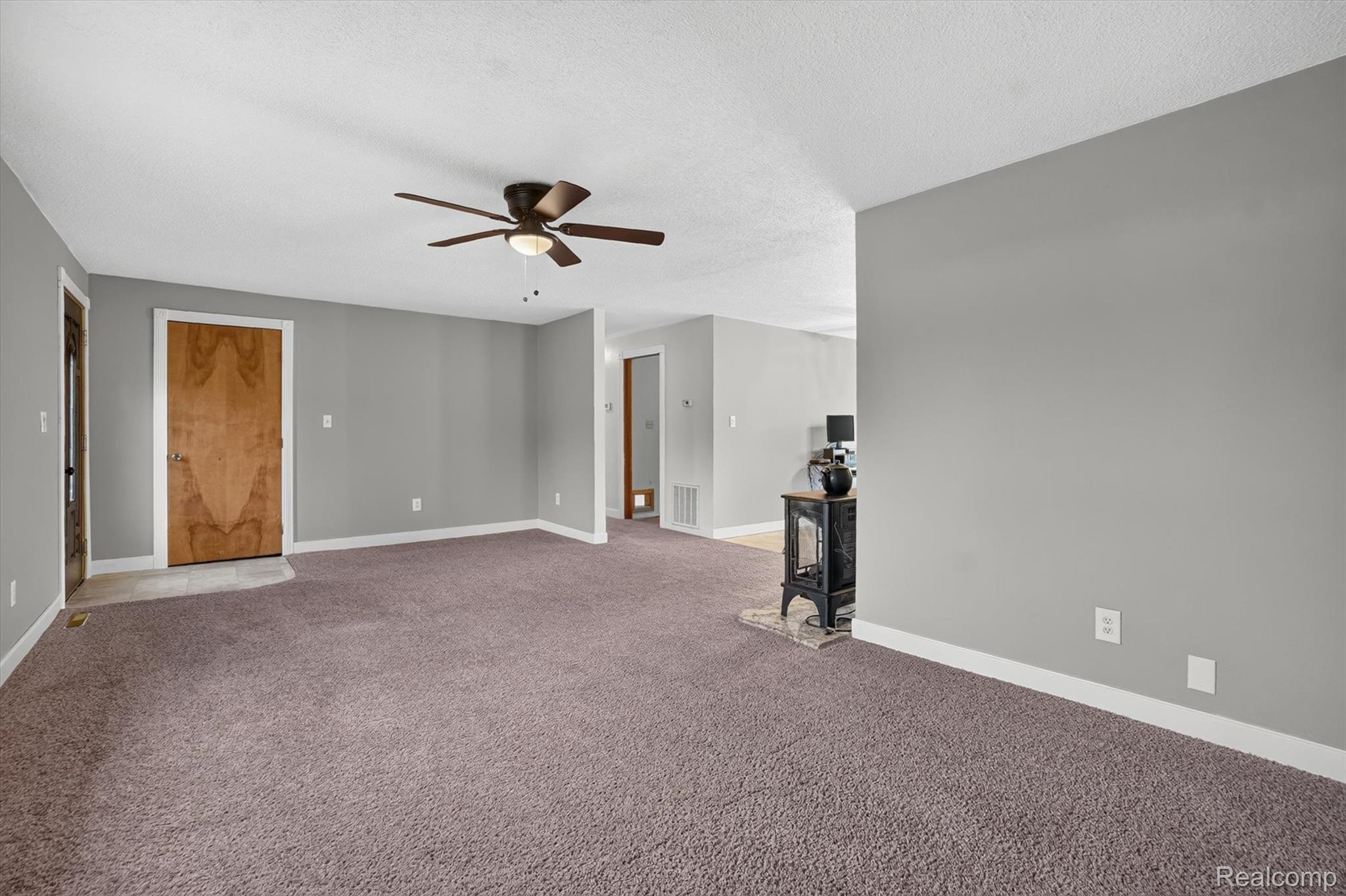 10977 Maple Road Birch Run, MI 48415 - Photo 9 of 49 09-10977-Maple-Rd-WindowStill-Photography.jpg